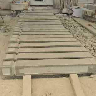 淮北 芝麻白异形加工雕刻-栏杆大柱，方柱