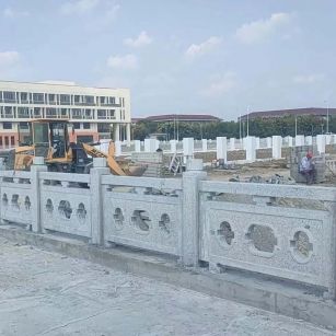 淮北 白麻花岗岩荔枝面河道栏杆