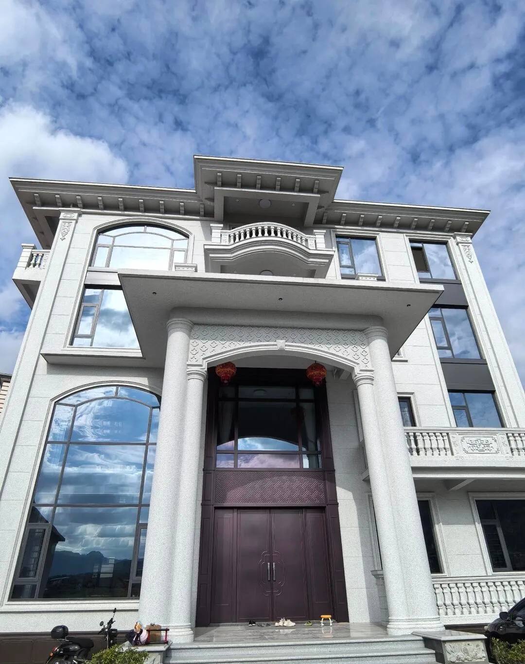 淮北白麻别墅外墙干挂石材效果示例