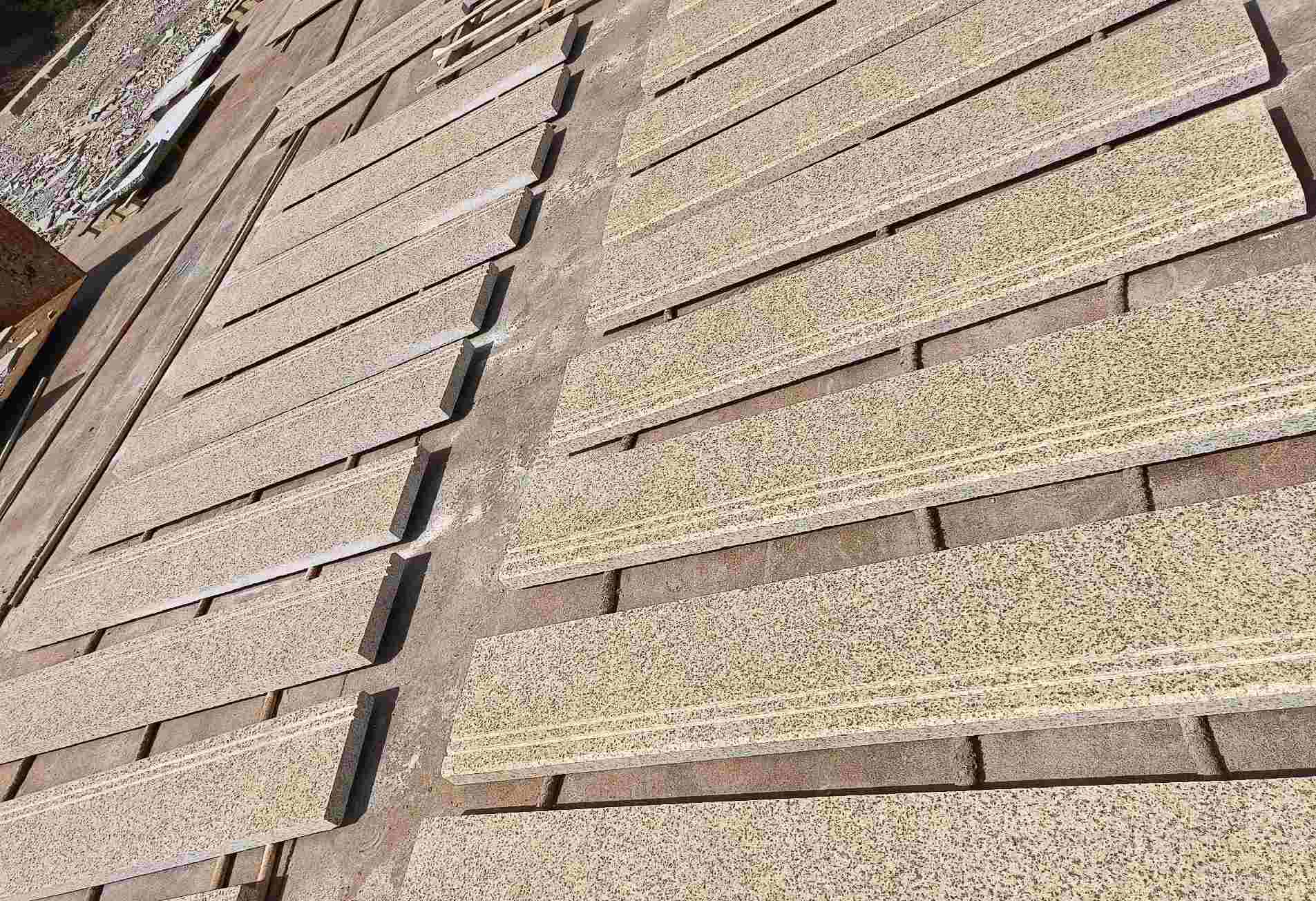 淮北 黄金麻花岗岩光面楼梯踏步