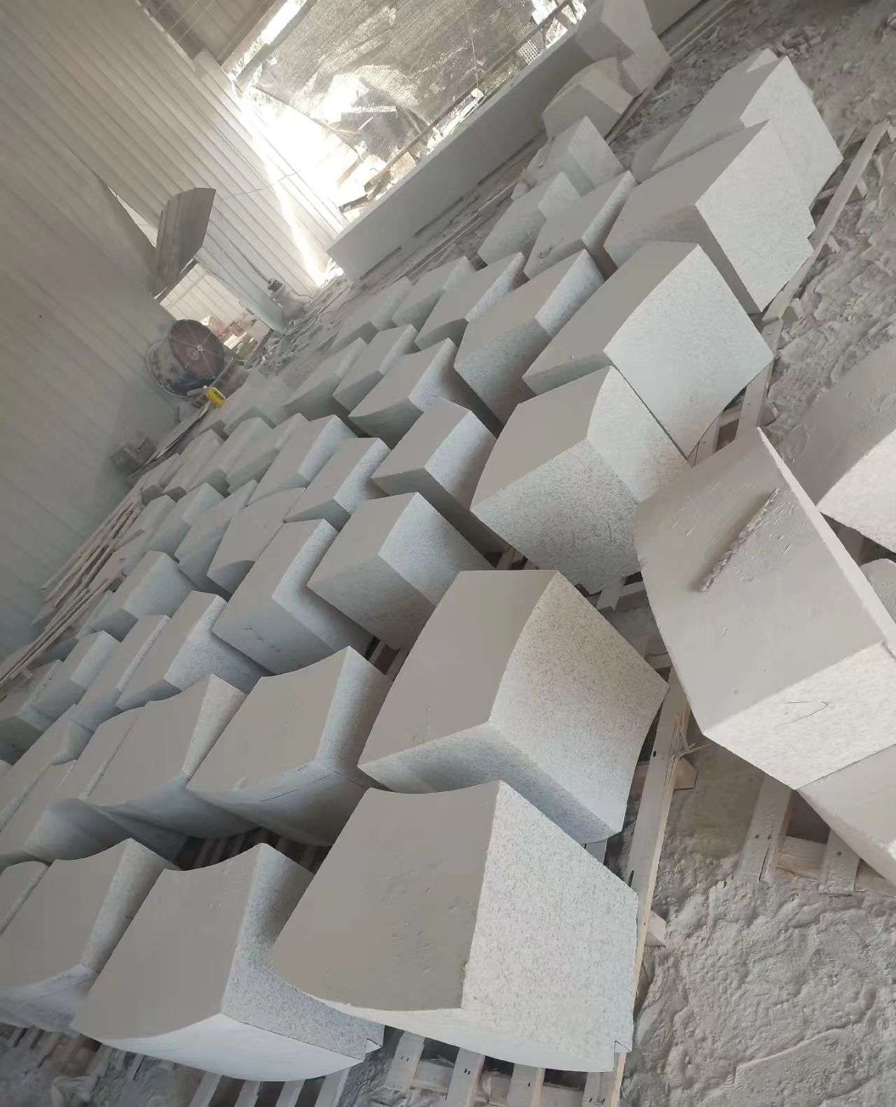 淮北 白麻花岗岩异形坐凳