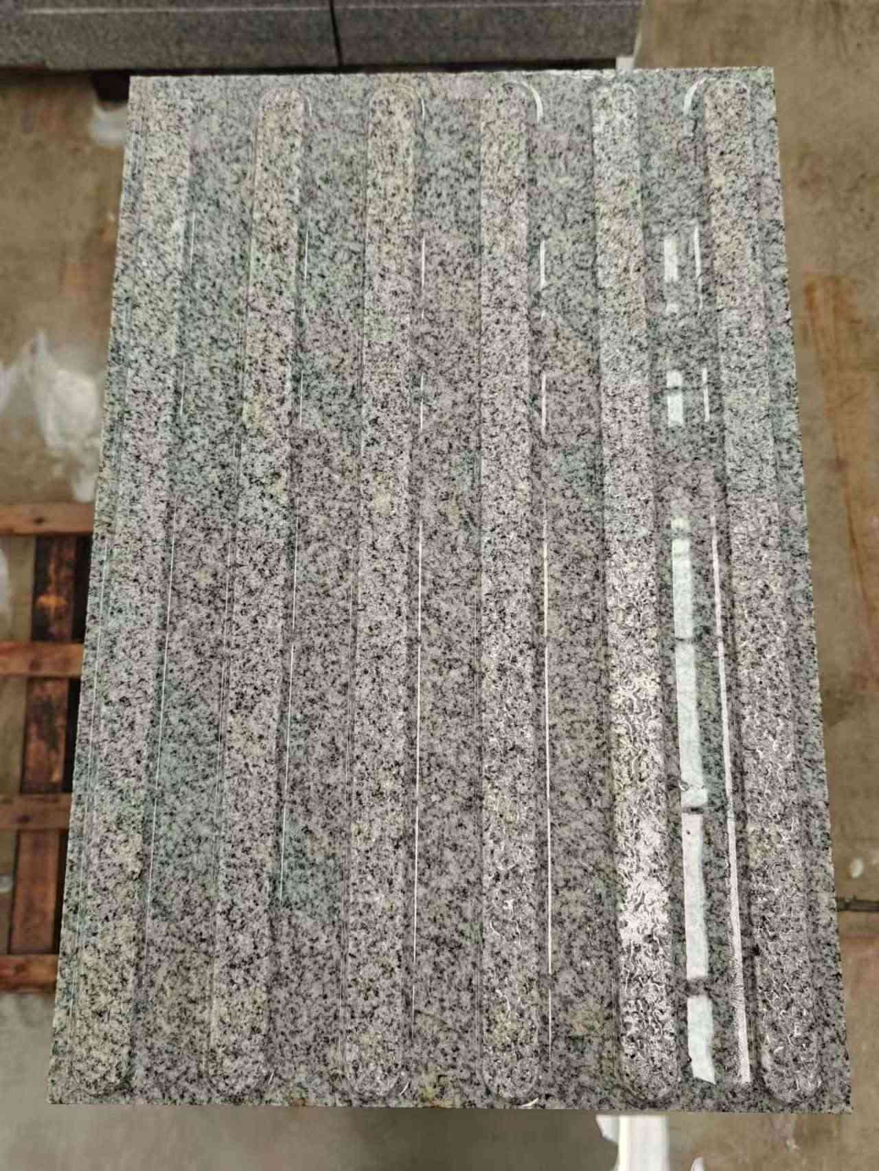 淮北 芝麻白花岗岩荔枝面雕刻盲道，盲条