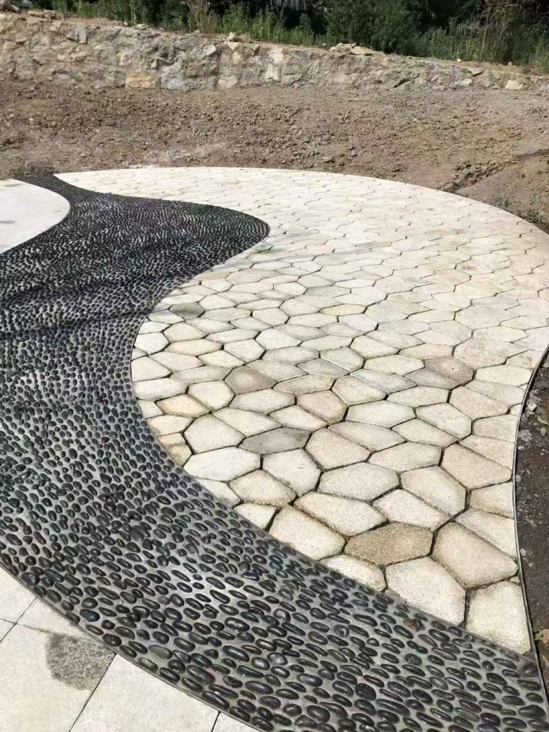 淮北 黄金麻冰裂纹地铺石工地铺装案例