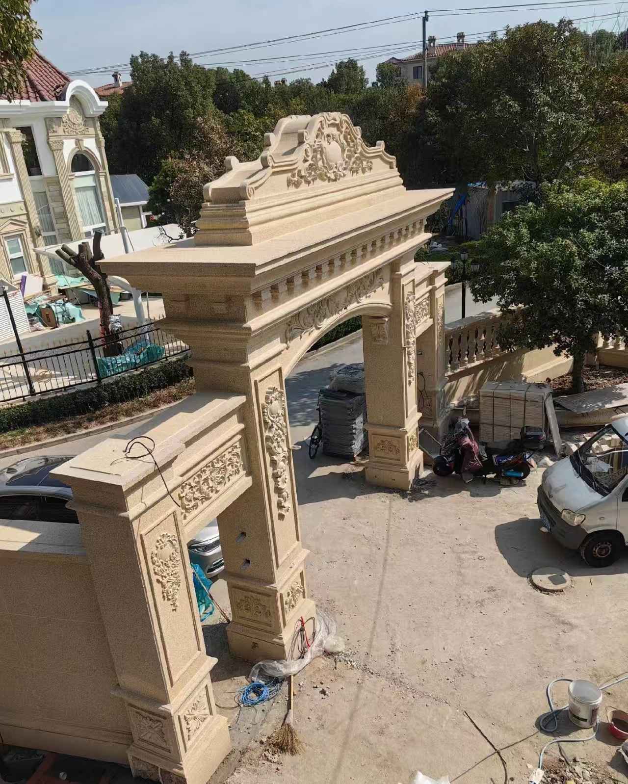 淮北 黄金麻荔枝面花岗岩别墅门楼