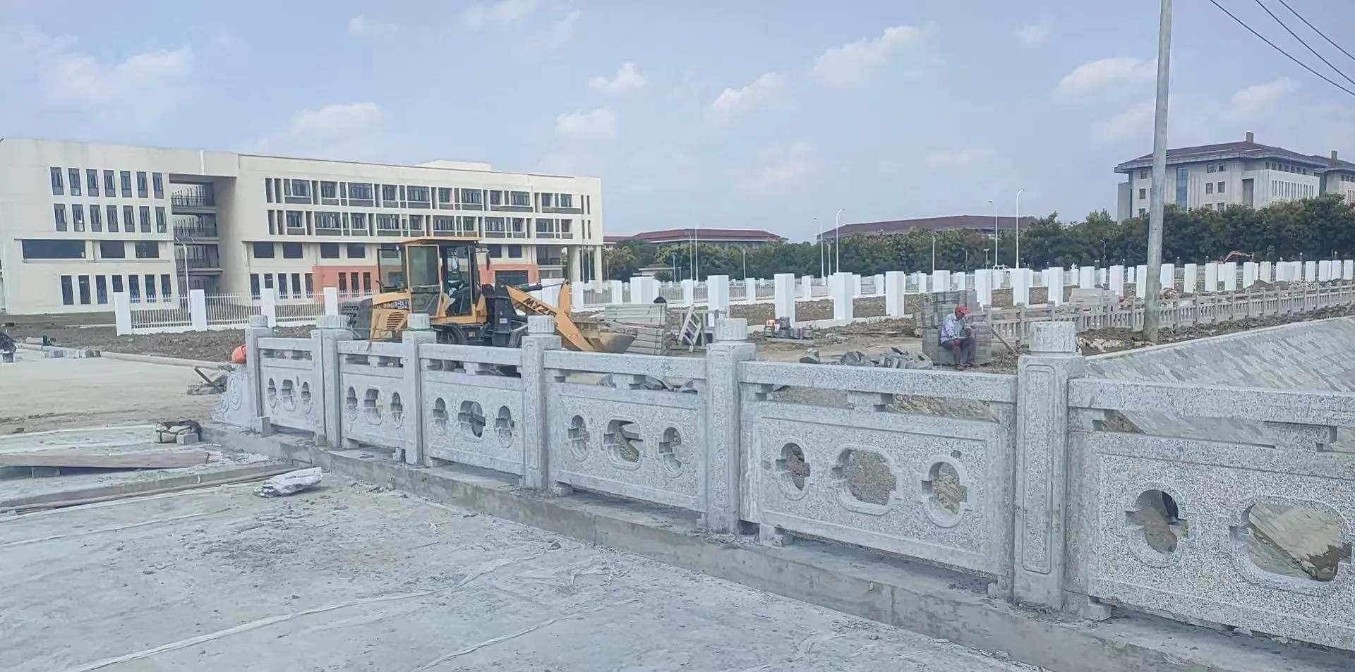 淮北 白麻花岗岩荔枝面河道栏杆